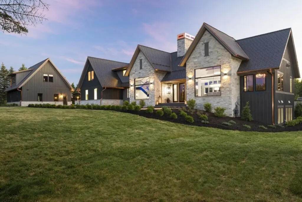 Summit Construction Group