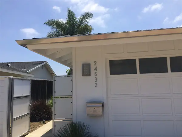 Coastal Rain Gutters